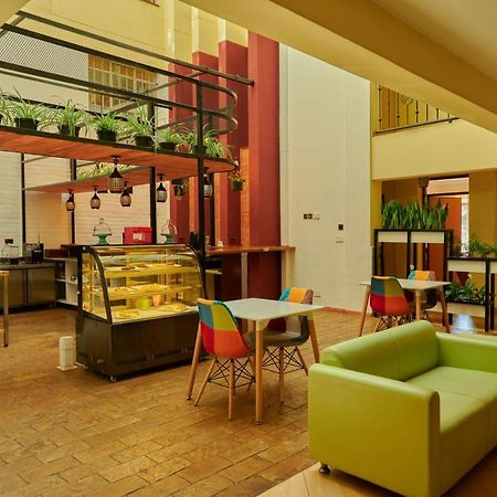 Batians Apartment Hotel Найроби Экстерьер фото